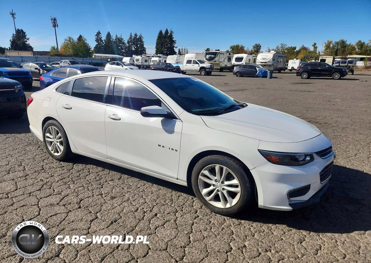 2016 Chevrolet Malibu VIN:1G1ZE5STXGF303154 - 4