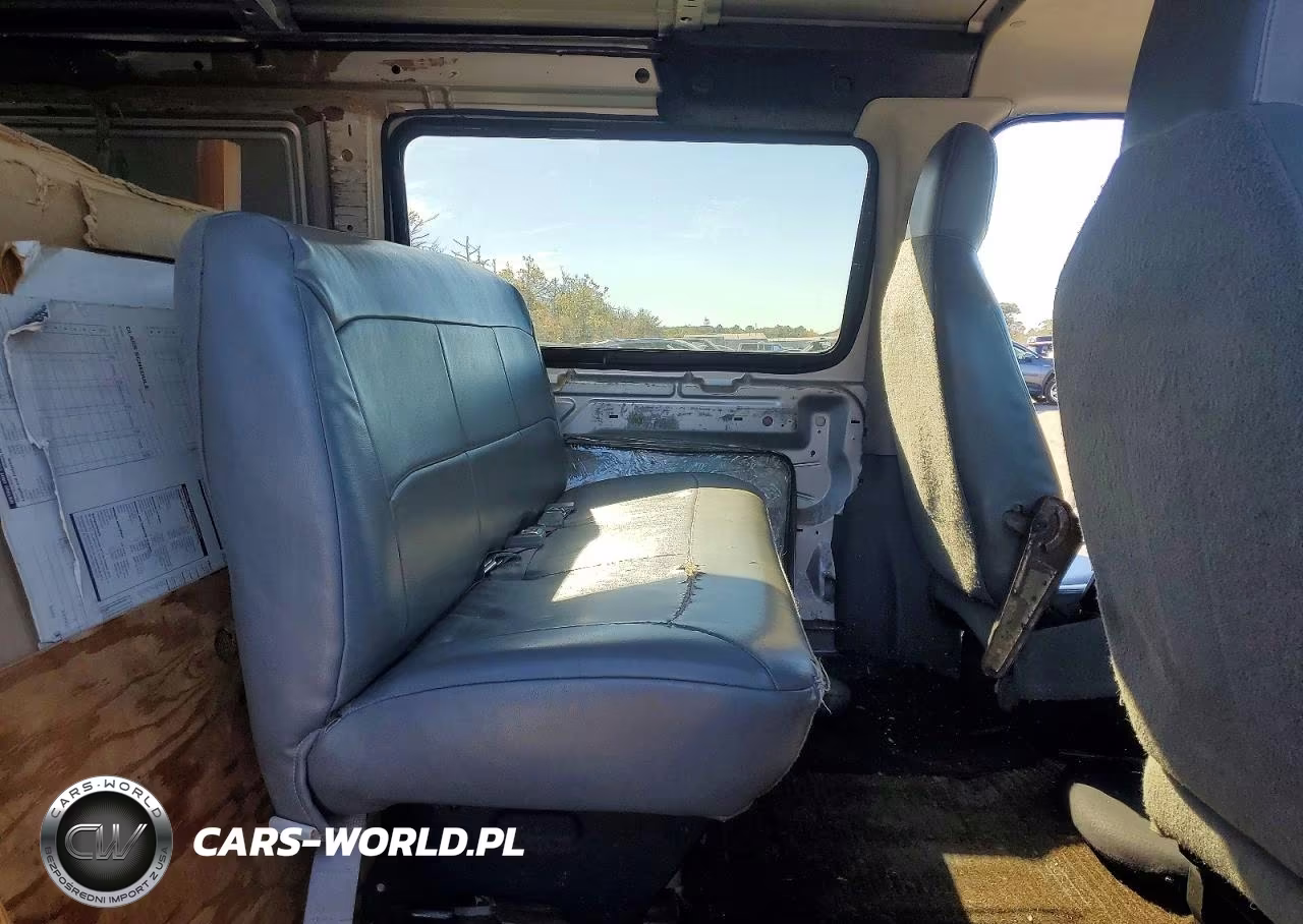 2009 Ford Econoline E250 Van VIN:1FTNS24W39DA17682 - 11