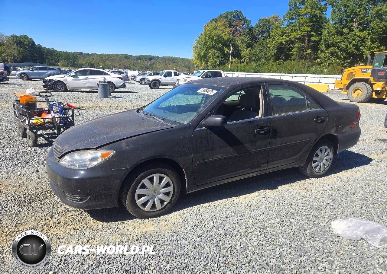 2005 Toyota Camry Le