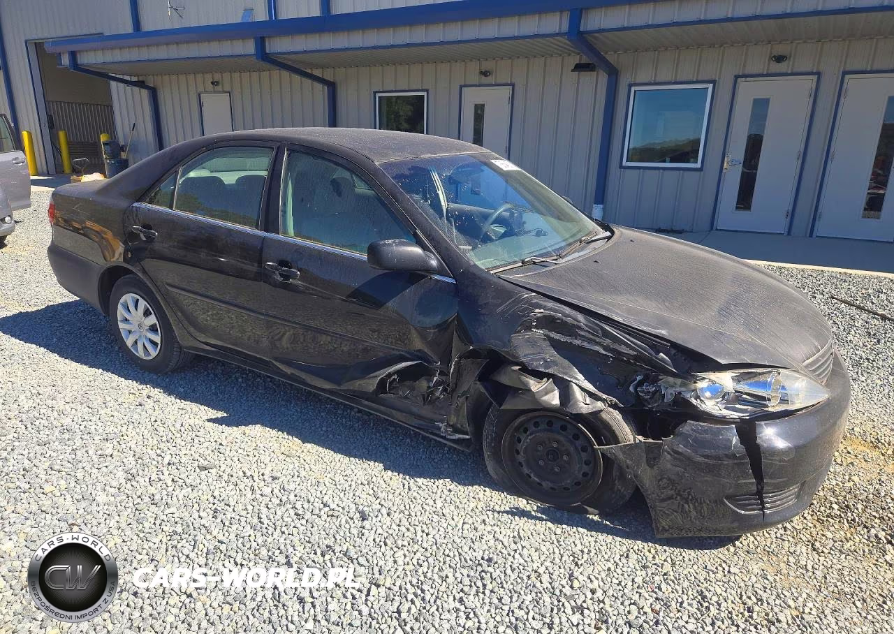 2005 Toyota Camry Le VIN:4T1BE32K85U062400 - 4