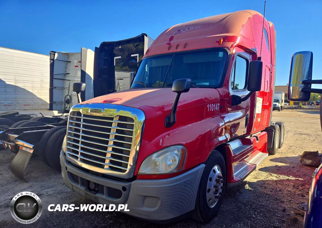 2011 Freightliner Cascadia Semi Truck VIN:1FUJGLDR6BSAT0147 - 1
