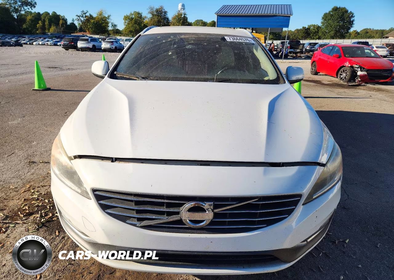 2015 Volvo V60 Platinum VIN:YV140MED1F1213749 - 5
