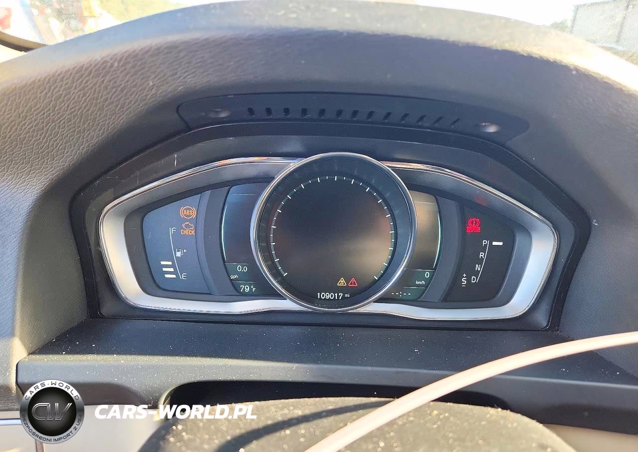 2015 Volvo V60 Platinum VIN:YV140MED1F1213749 - 9