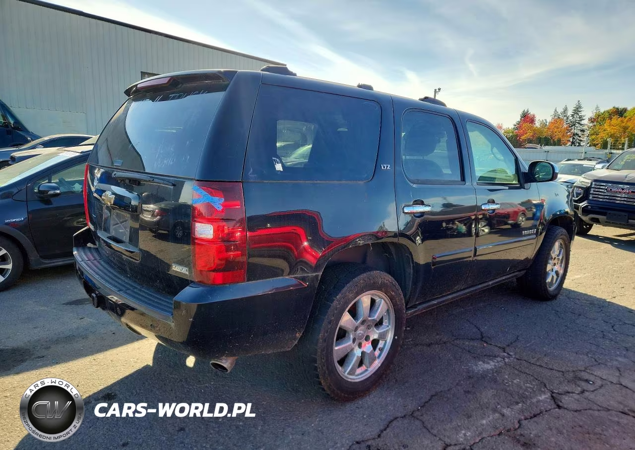 2007 Chevrolet Tahoe K1500 VIN:1GNFK13027J355799 - 3