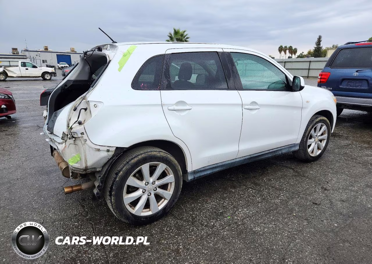 2014 Mitsubishi Outlander Sport Es VIN:4A4AP3AUXEE013781 - 3
