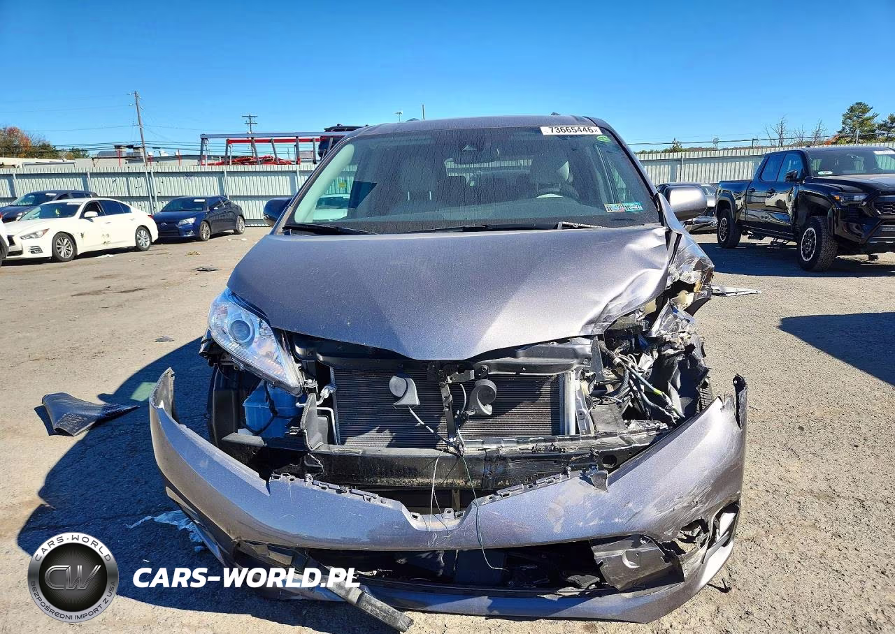 2020 Toyota Sienna Xle 7-Passenger VIN:5TDDZ3DC7LS242105 - 5