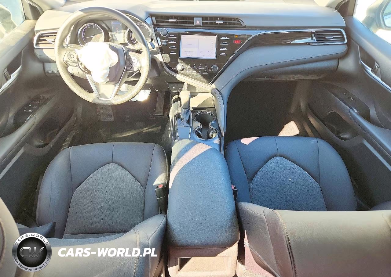 2019 Toyota Camry Le VIN:4T1B11HK7KU737964 - 8