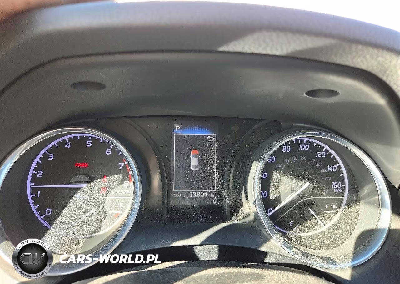 2019 Toyota Camry Le VIN:4T1B11HK7KU737964 - 9