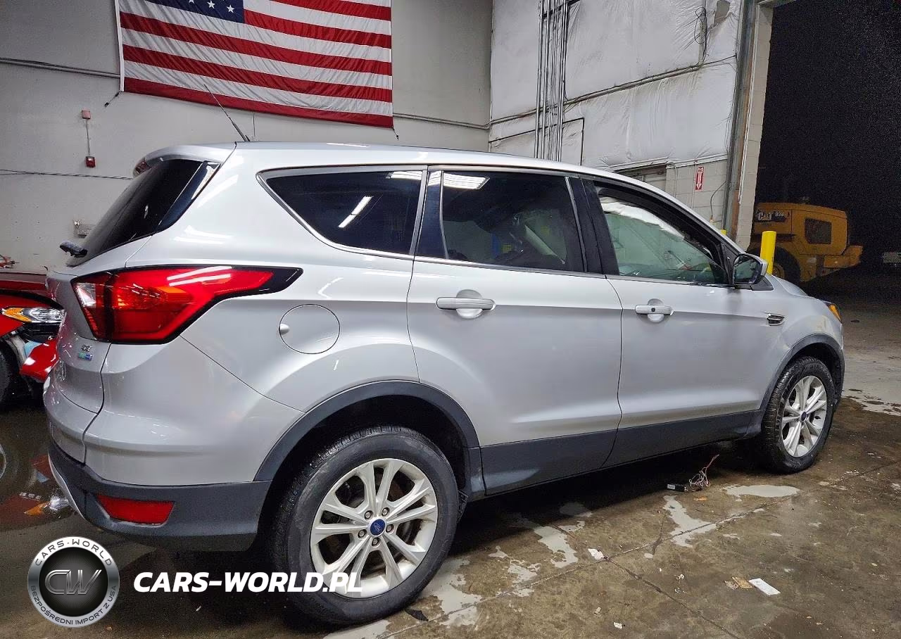 2019 Ford Escape Se VIN:1FMCU9GD7KUA78071 - 3