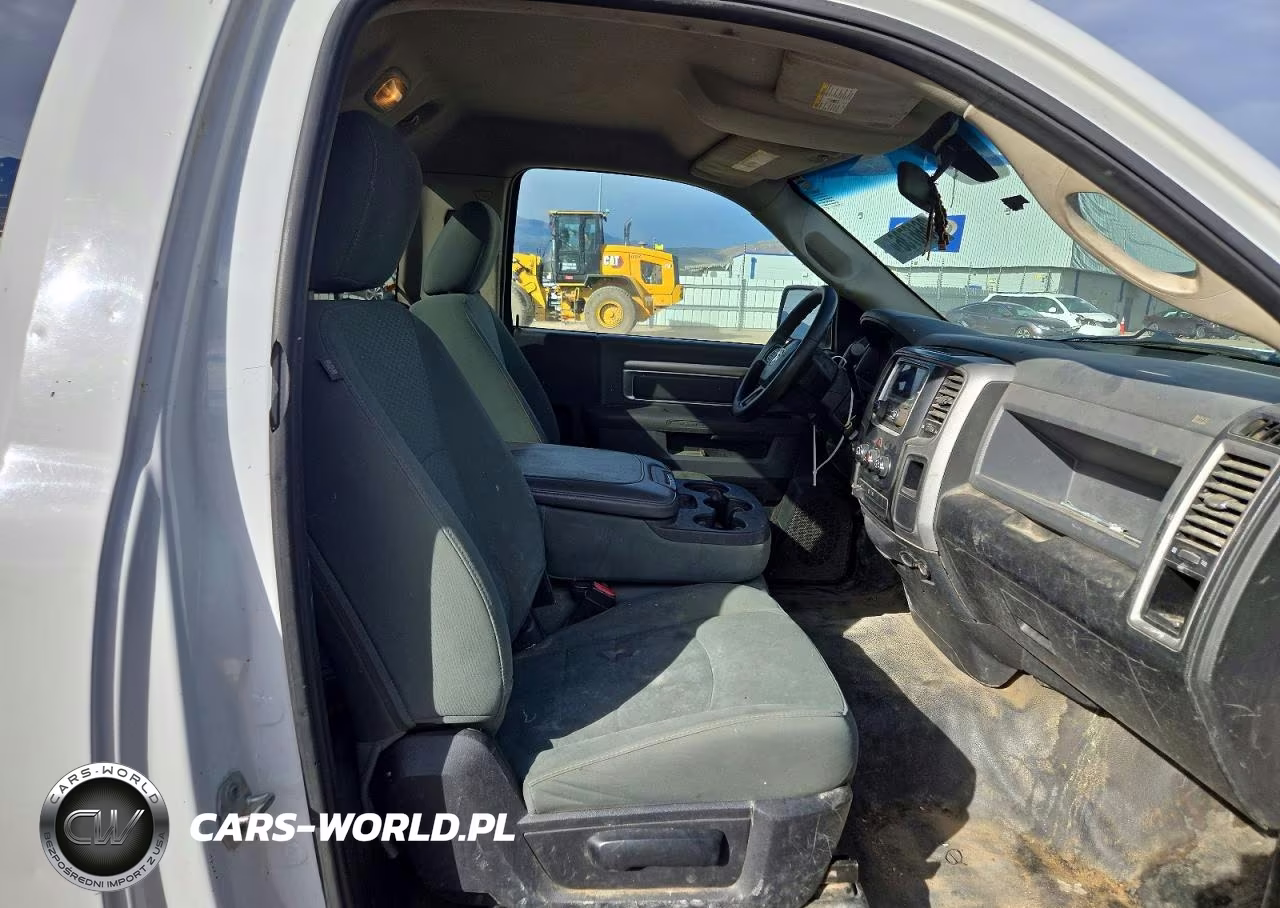 2015 Ram 1500 VIN:3C6JR7DT1FG647638 - 10