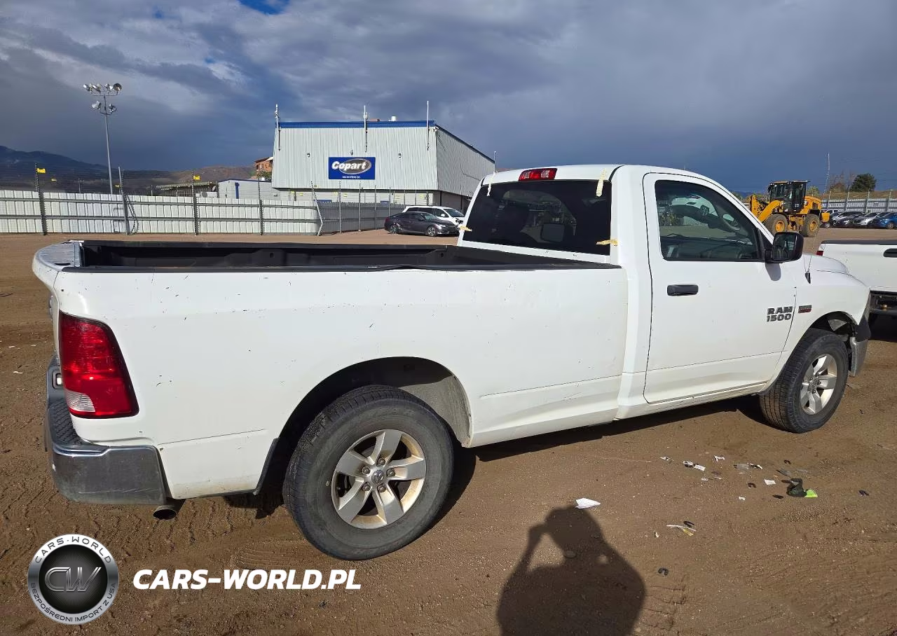 2015 Ram 1500 VIN:3C6JR7DT1FG647638 - 3