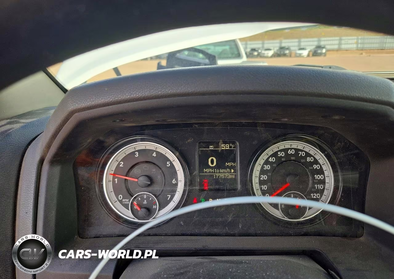 2015 Ram 1500 VIN:3C6JR7DT1FG647638 - 9