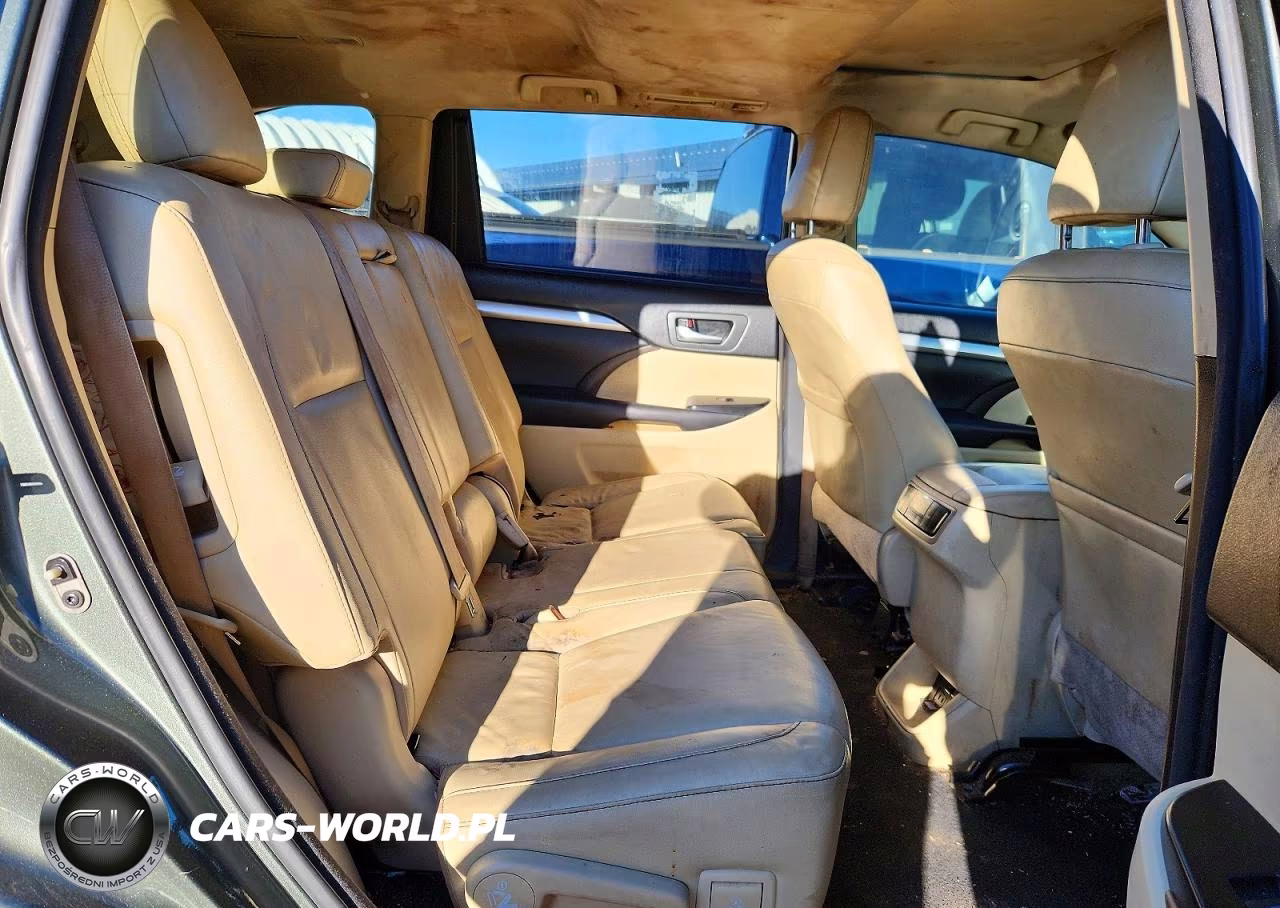 2018 Toyota Highlander Xle VIN:5TDJZRFH3JS869721 - 11