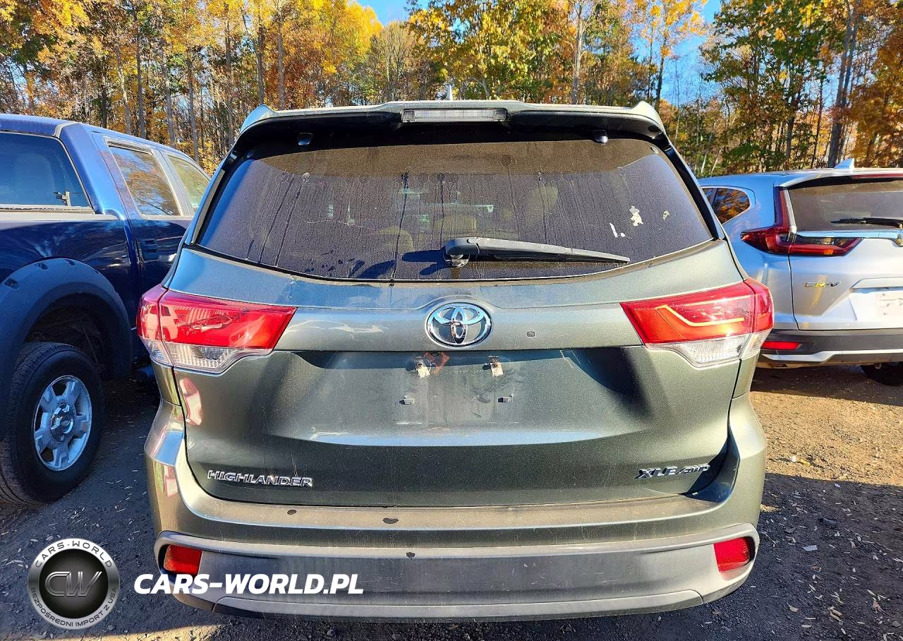 2018 Toyota Highlander Xle VIN:5TDJZRFH3JS869721 - 6