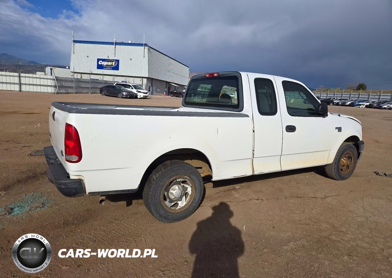 2004 Ford F-150 Heritage Classic VIN:2FTRX17W74CA68491 - 3