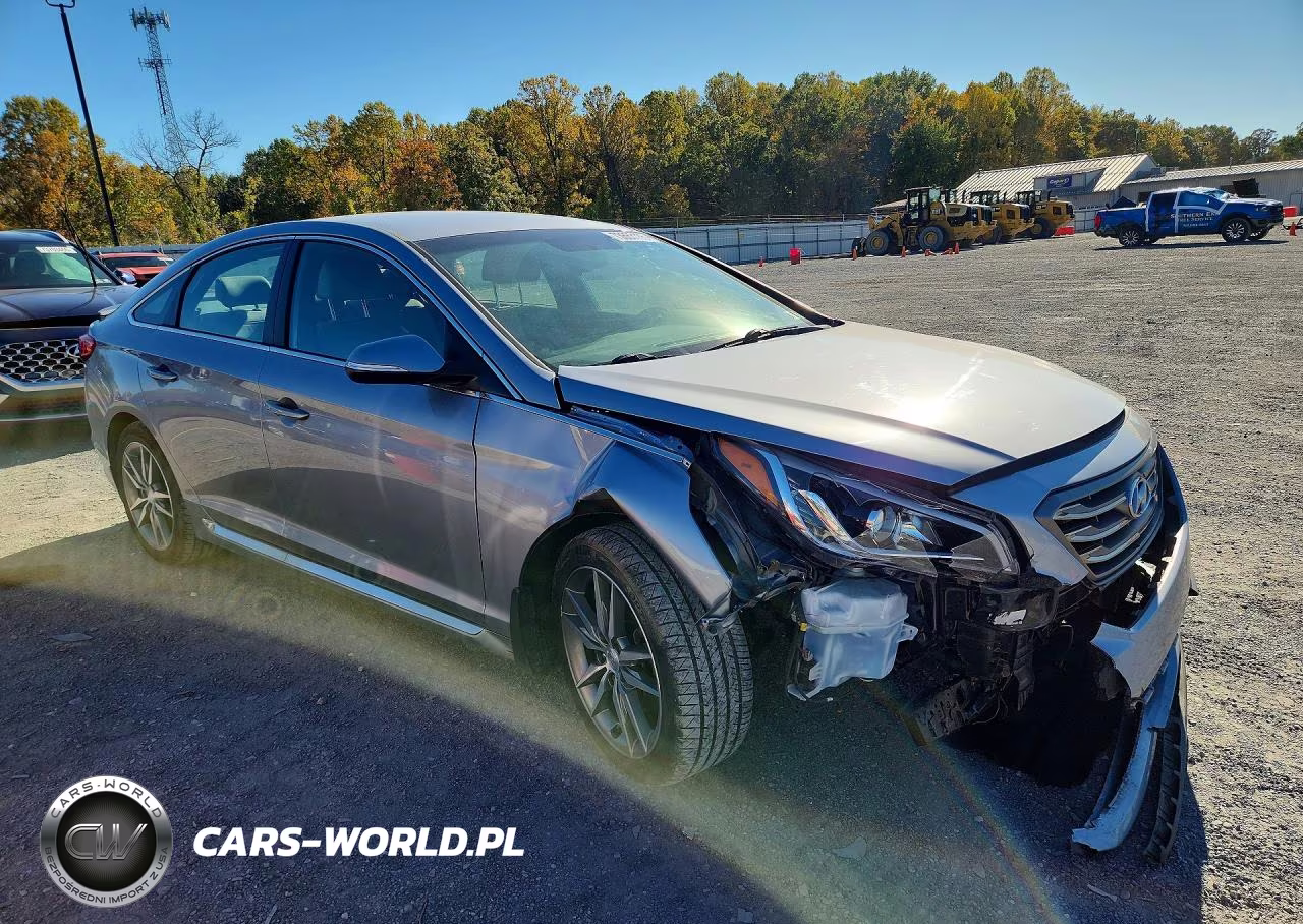 2017 Hyundai Sonata Sport 2.0T VIN:5NPE34AB0HH540404 - 4