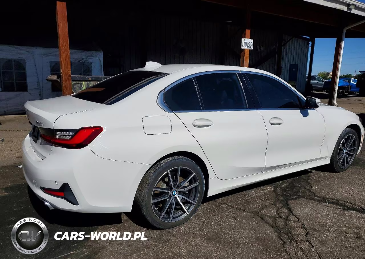 2019 BMW 330Xi VIN:WBA5R7C50KAJ81476 - 3