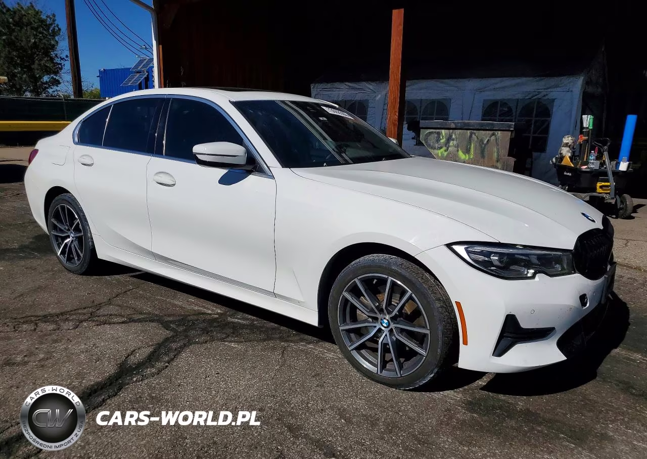 2019 BMW 330Xi VIN:WBA5R7C50KAJ81476 - 4