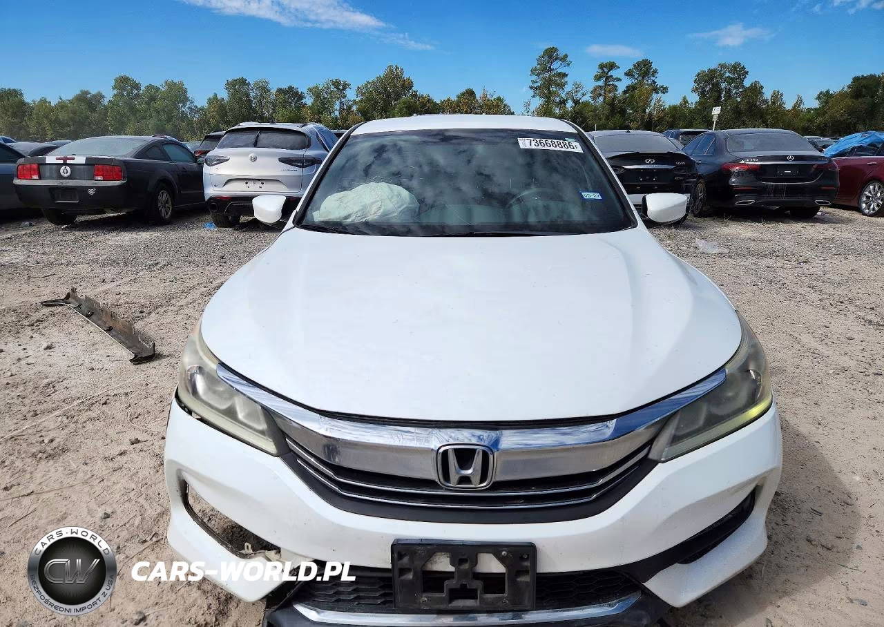 2017 Honda Accord Sport VIN:1HGCR2F59HA162864 - 5