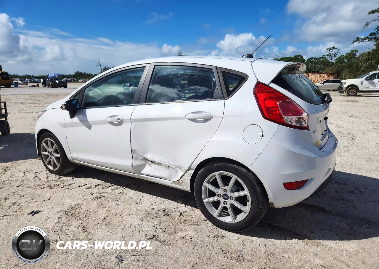 2015 Ford Fiesta Se VIN:3FADP4EJXFM209215 - 2