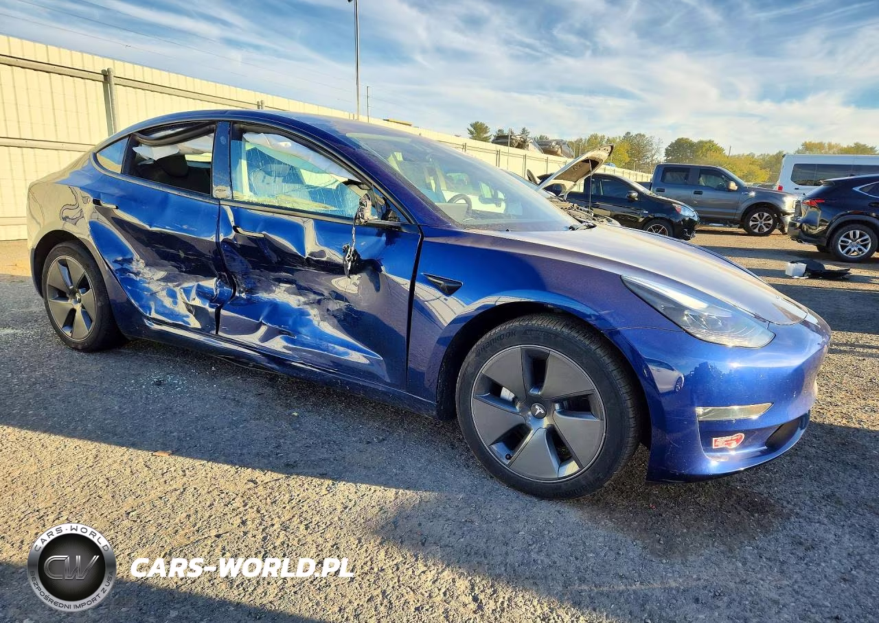 2023 Tesla Model 3 VIN:5YJ3E1EB9PF698814 - 4