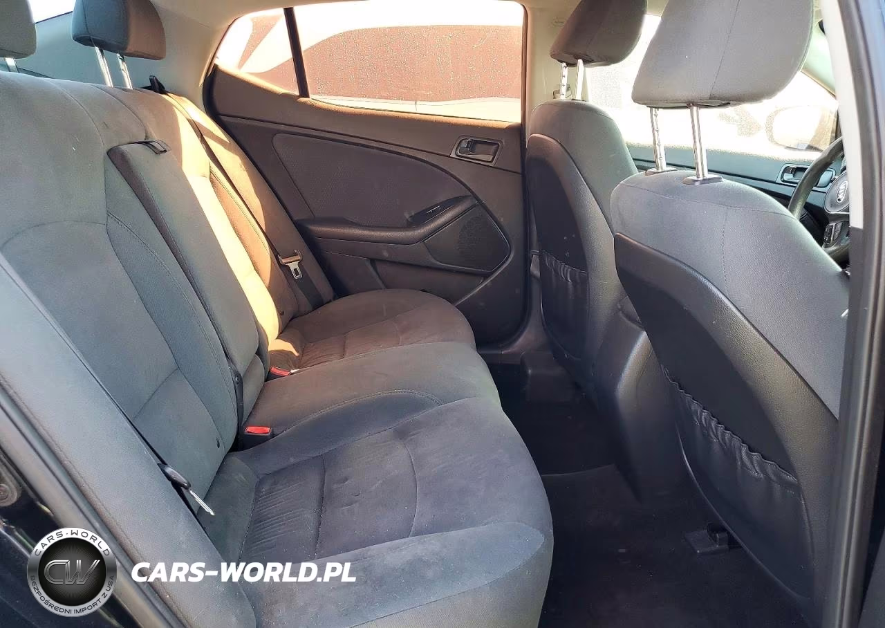 2015 Kia Optima Lx VIN:5XXGM4A7XFG462787 - 10