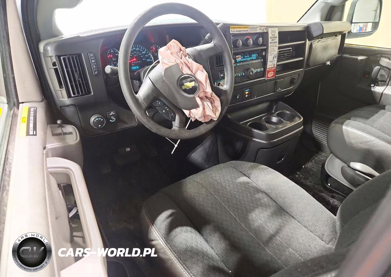 2025 Chevrolet Express G2500 VIN:1GCWGAFP3S1258476 - 8