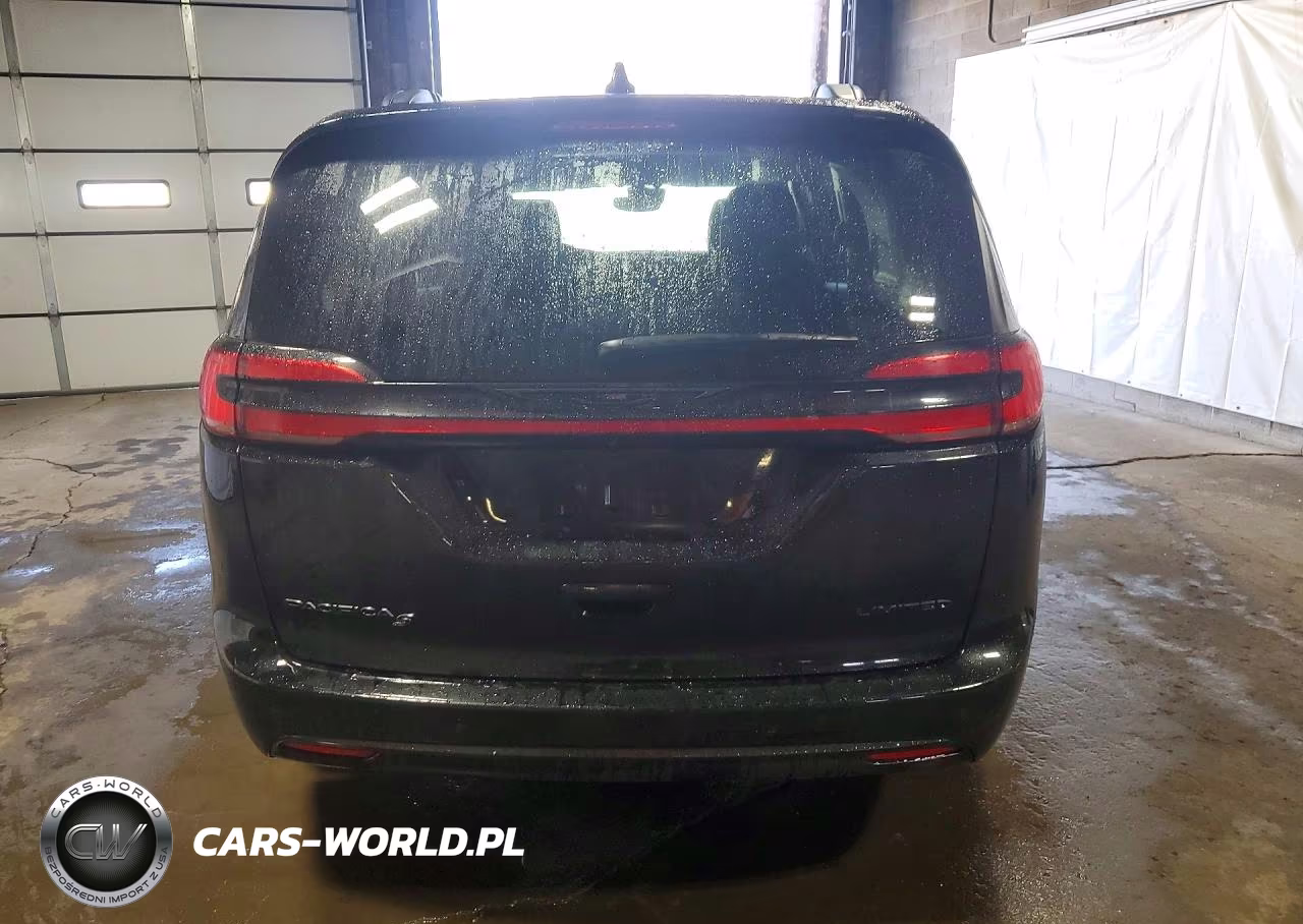 2027 Chrysler Pacifica Limited VIN:2C4RC1GG3VR552046 - 6