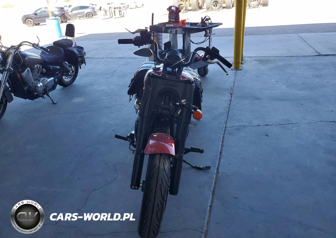 2022 Indian Motorcycle Co. Chief Bobber VIN:56KDLCAG0N3003521 - 2