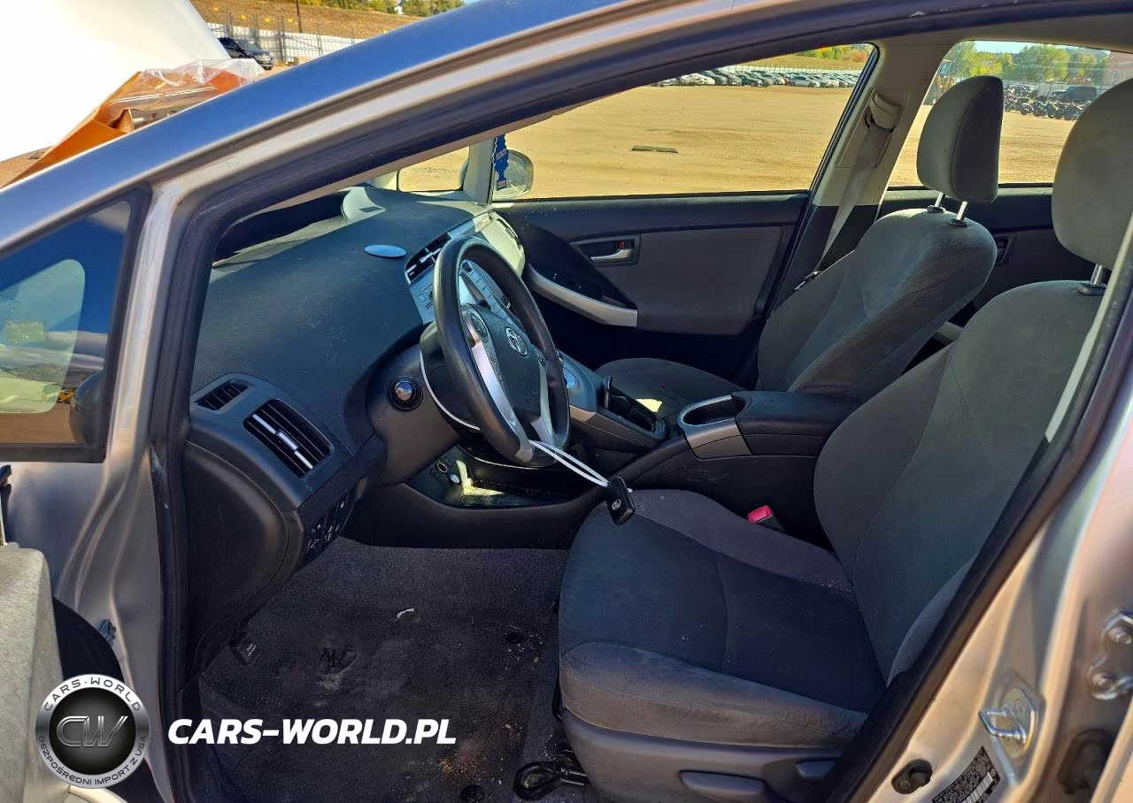 2012 Toyota Prius Plug-In VIN:JTDKN3DP8C3014637 - 7