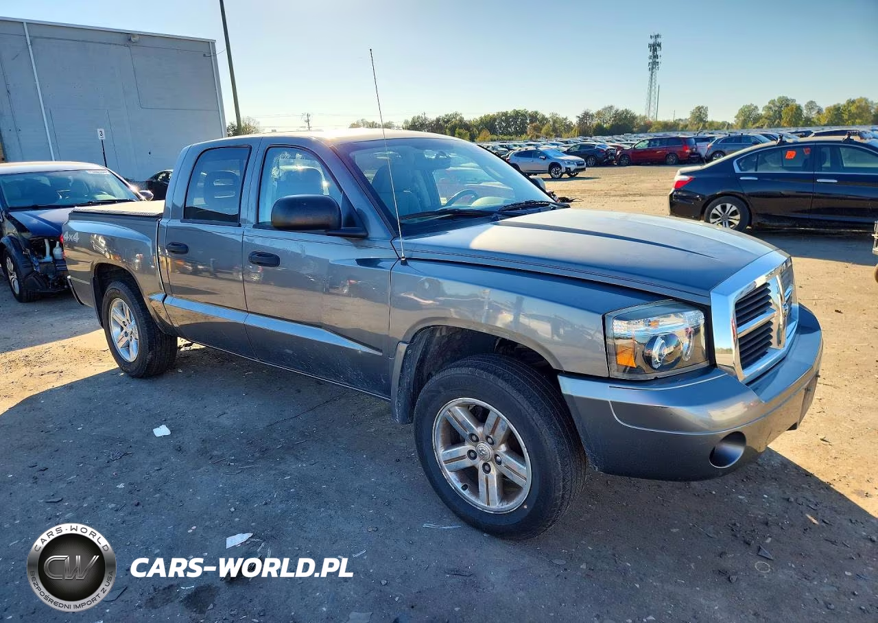 2007 Dodge Dakota Quad Slt VIN:1D7HW48K17S181466 - 4