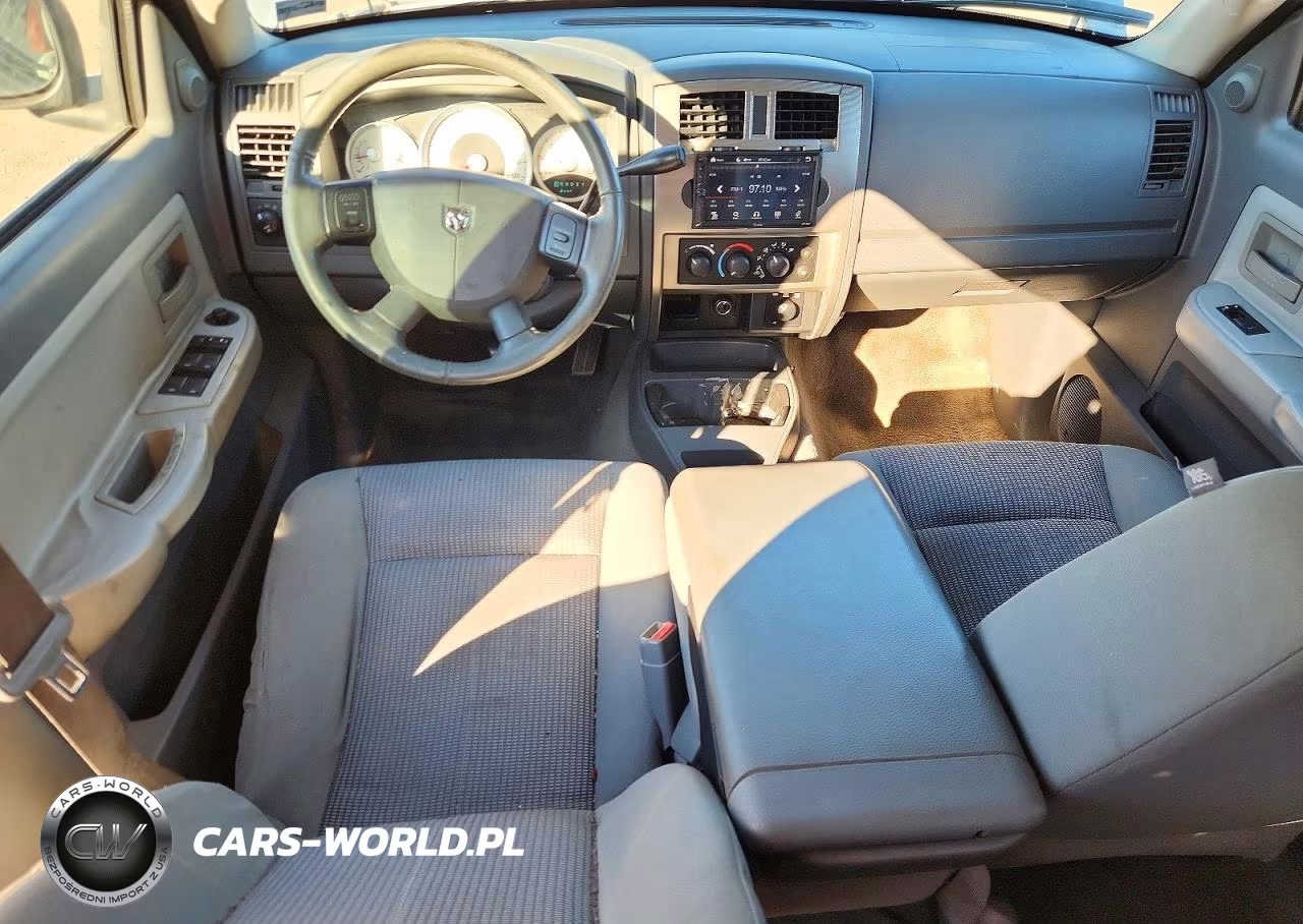 2007 Dodge Dakota Quad Slt VIN:1D7HW48K17S181466 - 8