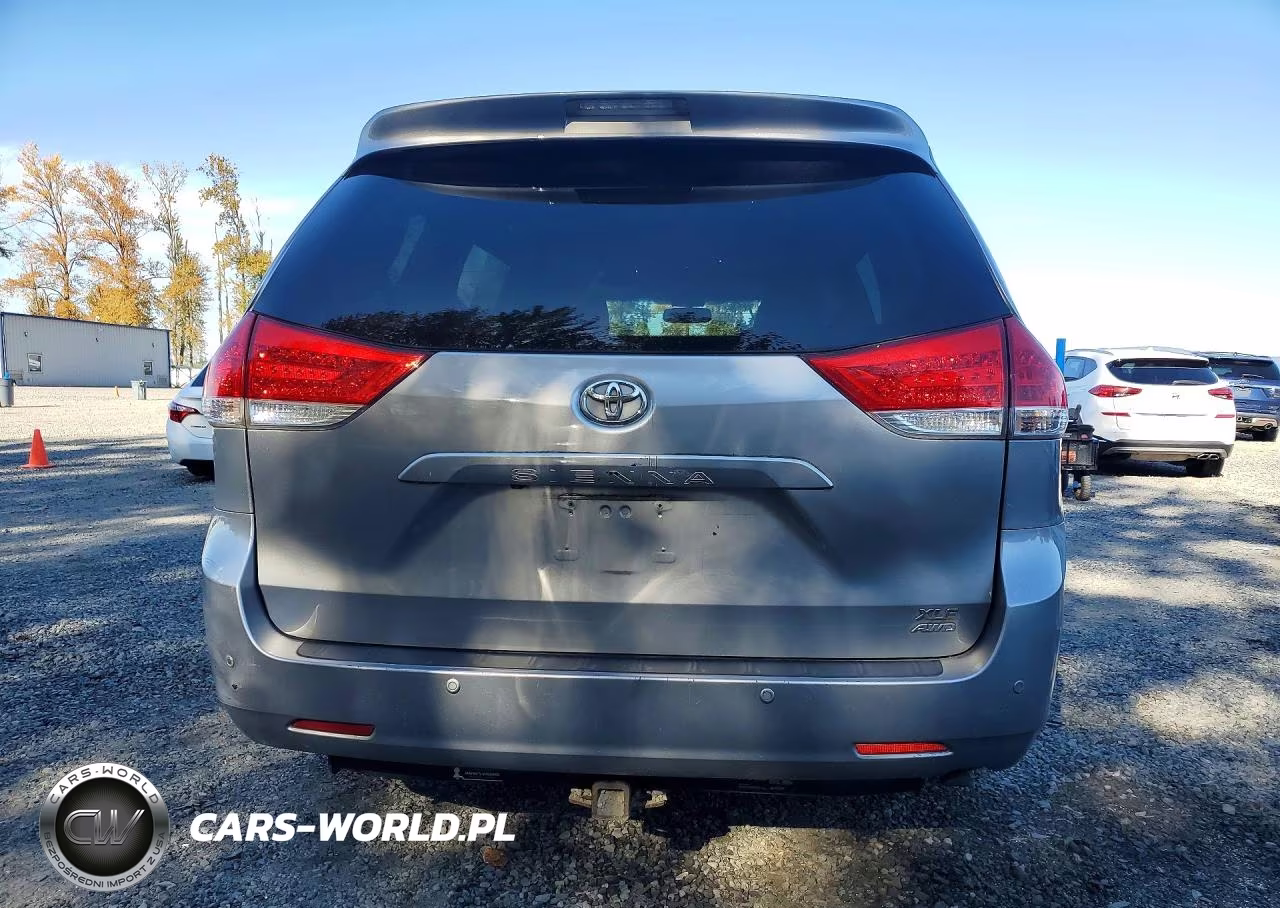 2012 Toyota Sienna Xle 7-Passenger VIN:5TDDK3DC8CS049031 - 6