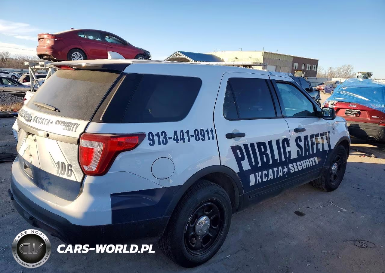 2017 Ford Explorer Police Interceptor VIN:1FM5K8AR7HGA04704 - 3