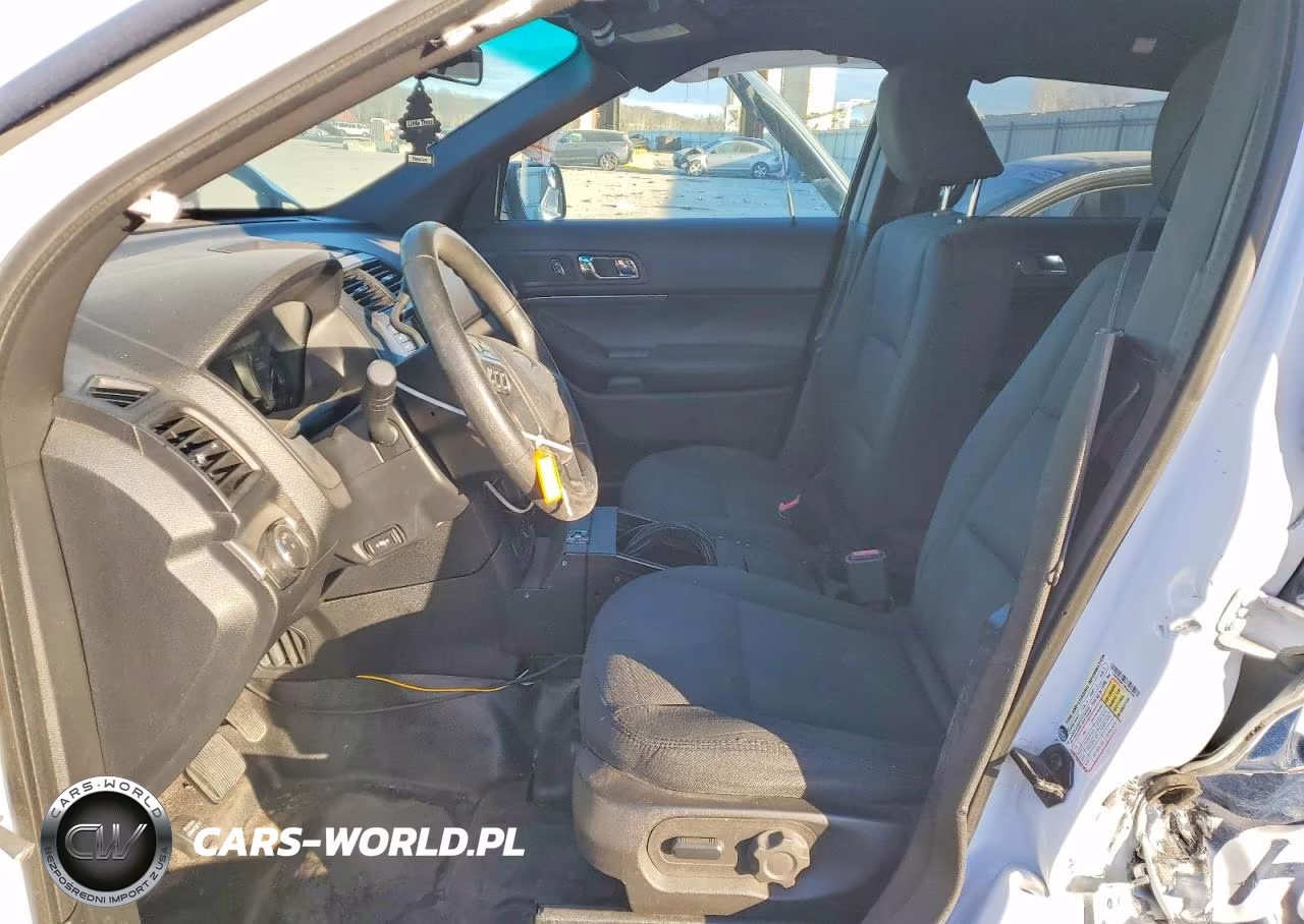 2017 Ford Explorer Police Interceptor VIN:1FM5K8AR7HGA04704 - 7