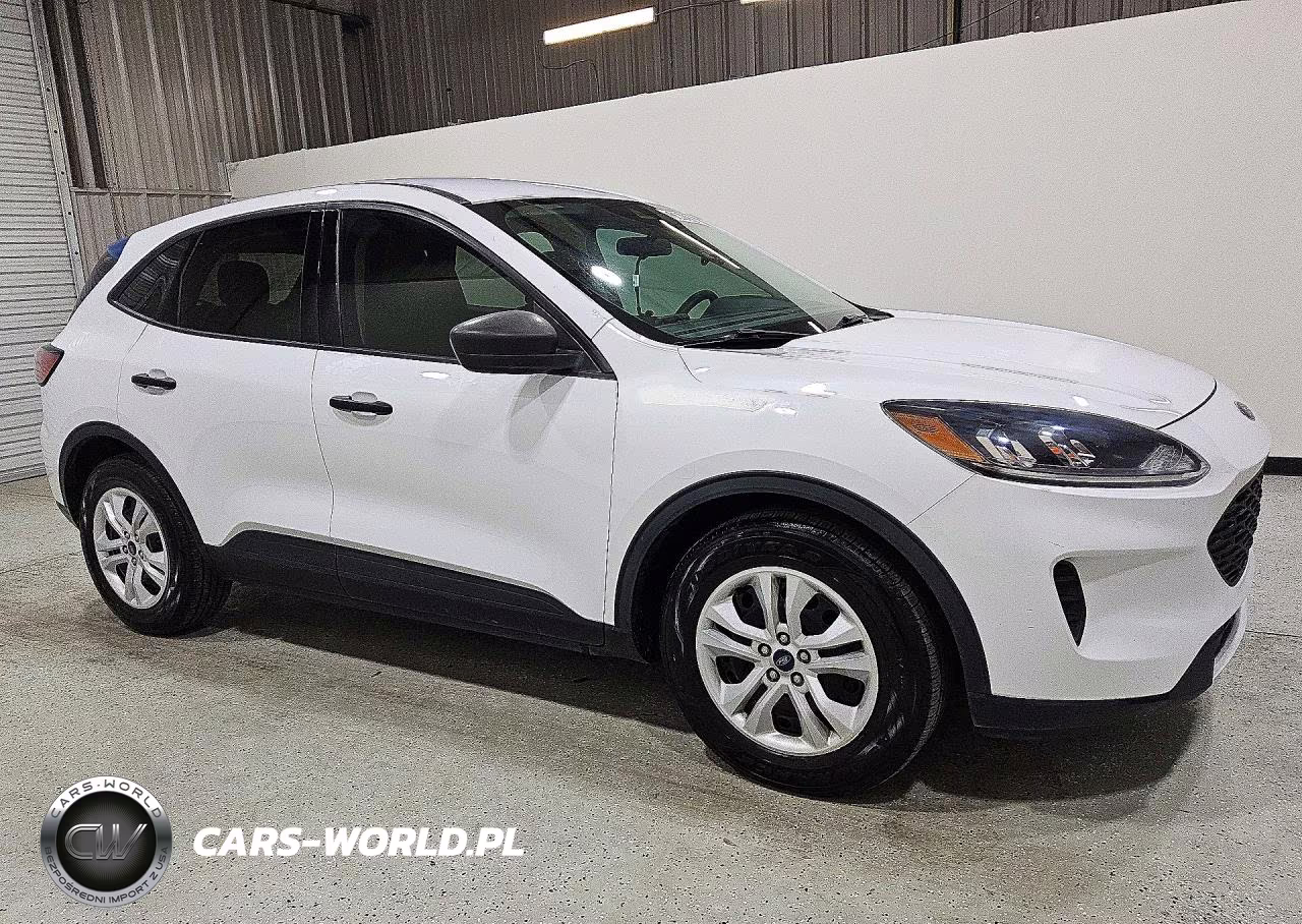 2021 Ford Escape S VIN:1FMCU0F64MUA64310 - 4