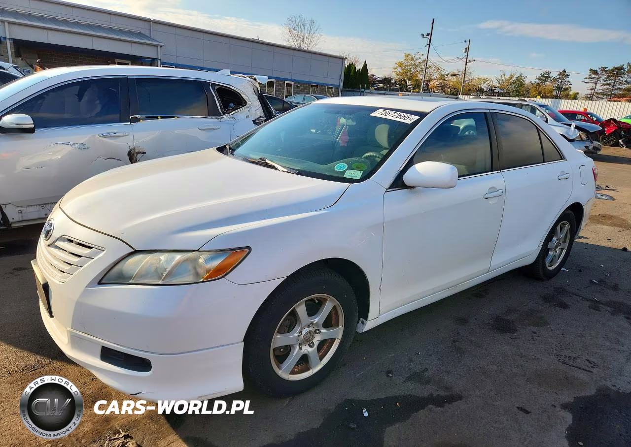 2008 Toyota Camry Le – zdjęcie 1 z 12