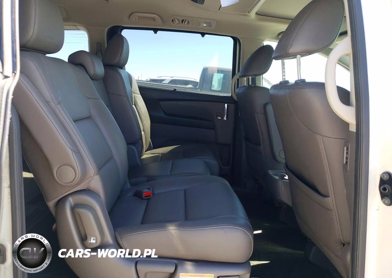 2016 Honda Odyssey Touring VIN:5FNRL5H94GB027714 - 10