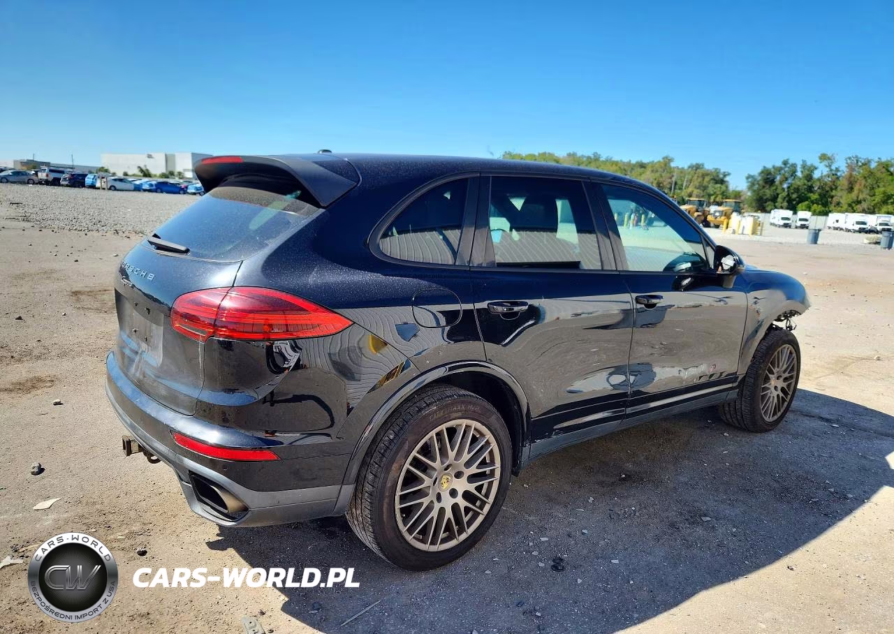 2017 Porsche Cayenne VIN:WP1AA2A25HKA85543 - 3