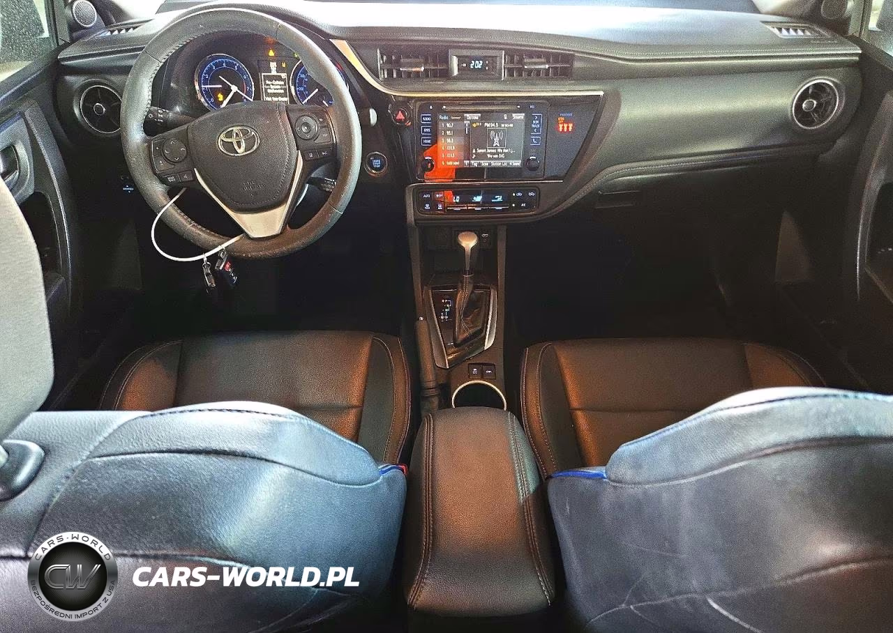 2018 Toyota Corolla Xse VIN:2T1BURHE0JC032455 - 8