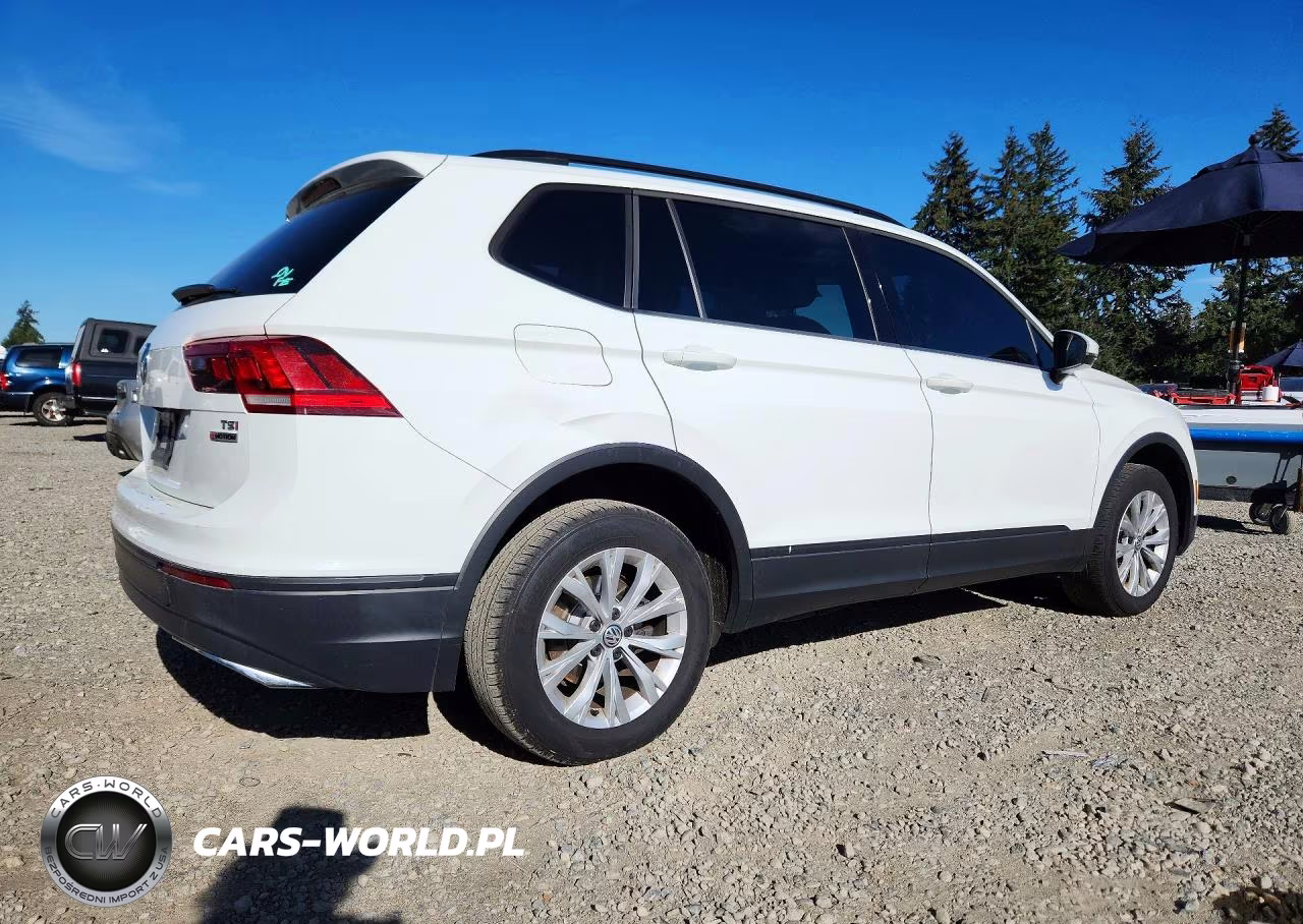2018 Volkswagen Tiguan S VIN:3VV0B7AX9JM158710 - 3