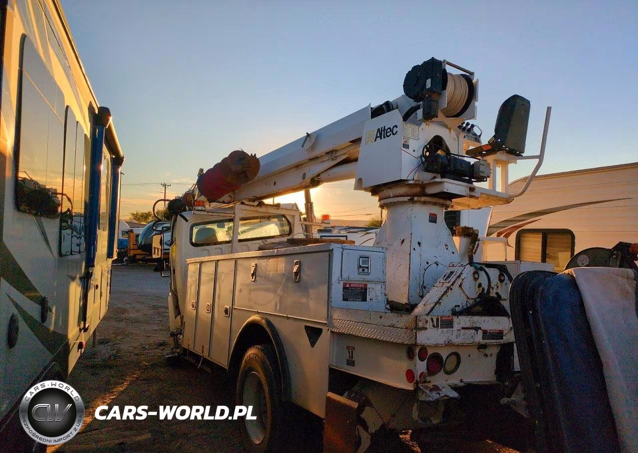 2016 Freightliner Business Class M2 Digger Derrick Truck VIN:1FVDCXDT5GHGT5837 - 3
