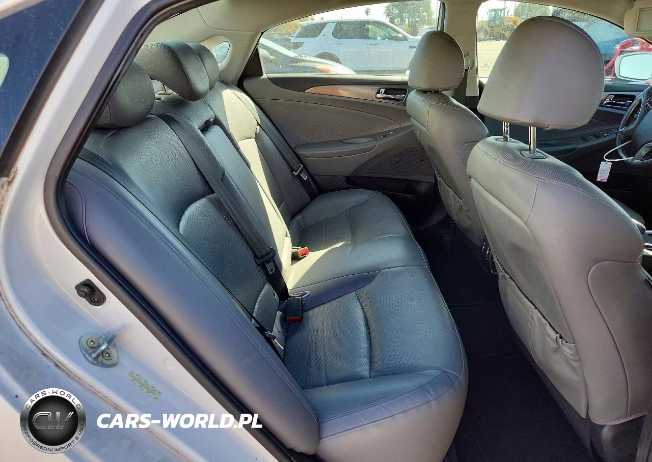 2012 Hyundai Sonata Hybrid VIN:KMHEC4A48CA057000 - 10