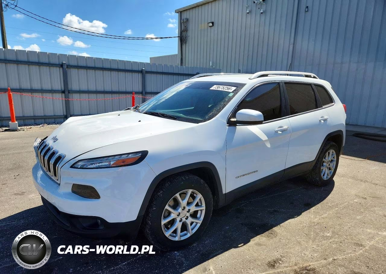 2017 Jeep Cherokee Latitude VIN:1C4PJLCB1HW522137 - 1