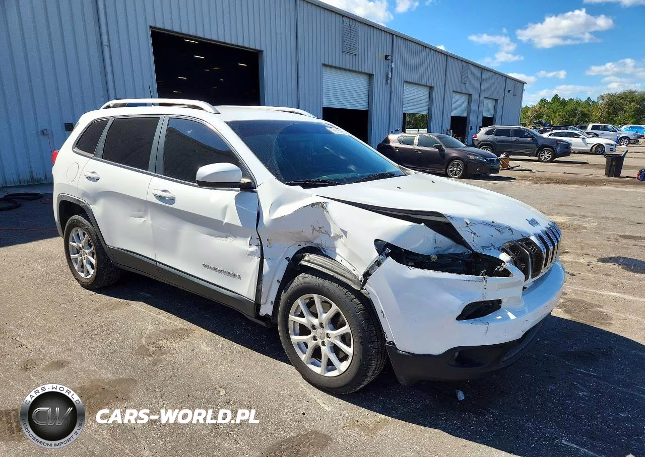 2017 Jeep Cherokee Latitude VIN:1C4PJLCB1HW522137 - 4