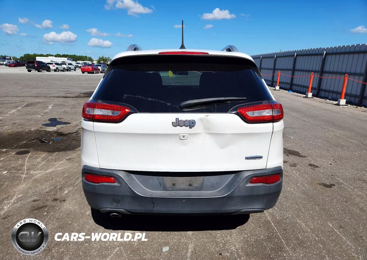 2017 Jeep Cherokee Latitude VIN:1C4PJLCB1HW522137 - 6