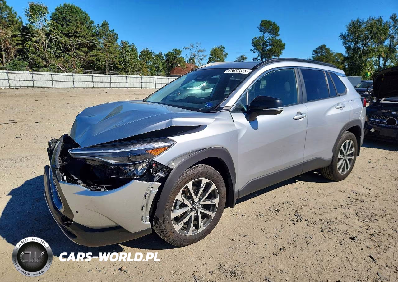 2025 Toyota Corolla Cross Xle VIN:7MUDAABG9SV136695 - 1