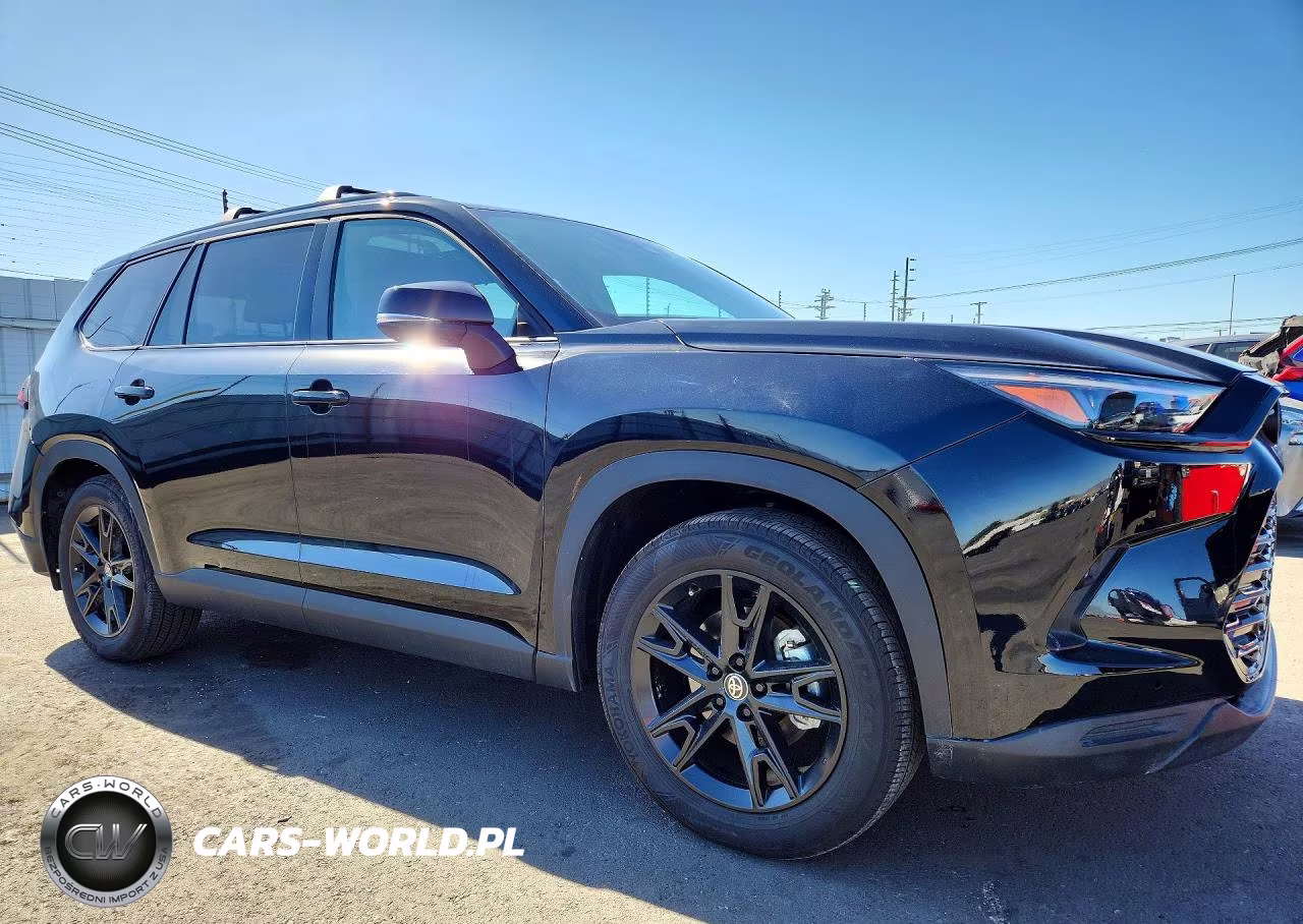 2026 Toyota Grand Highlander Hybrid Nightshade Edition VIN:5TDACAB52TS076928 - 4