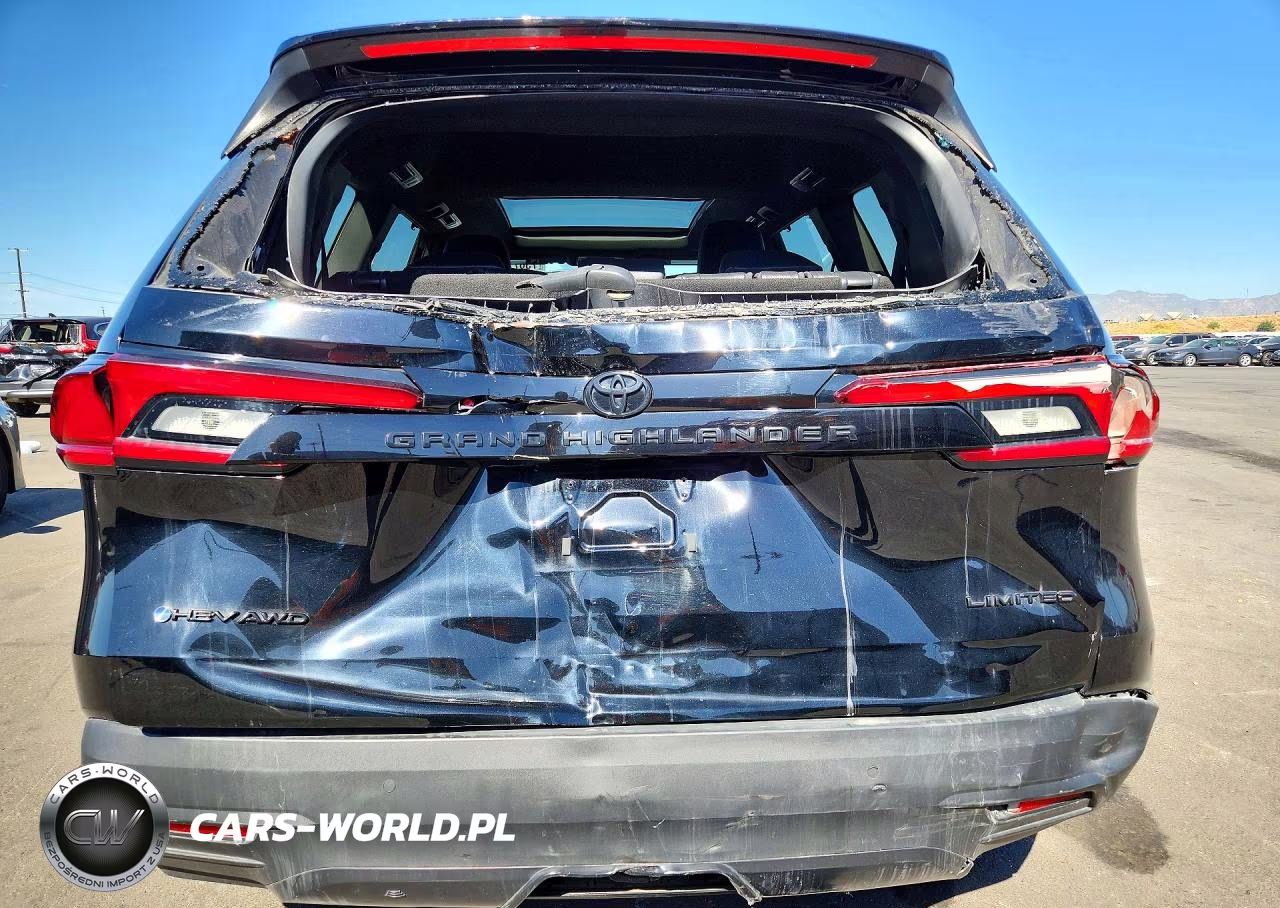 2026 Toyota Grand Highlander Hybrid Nightshade Edition VIN:5TDACAB52TS076928 - 6