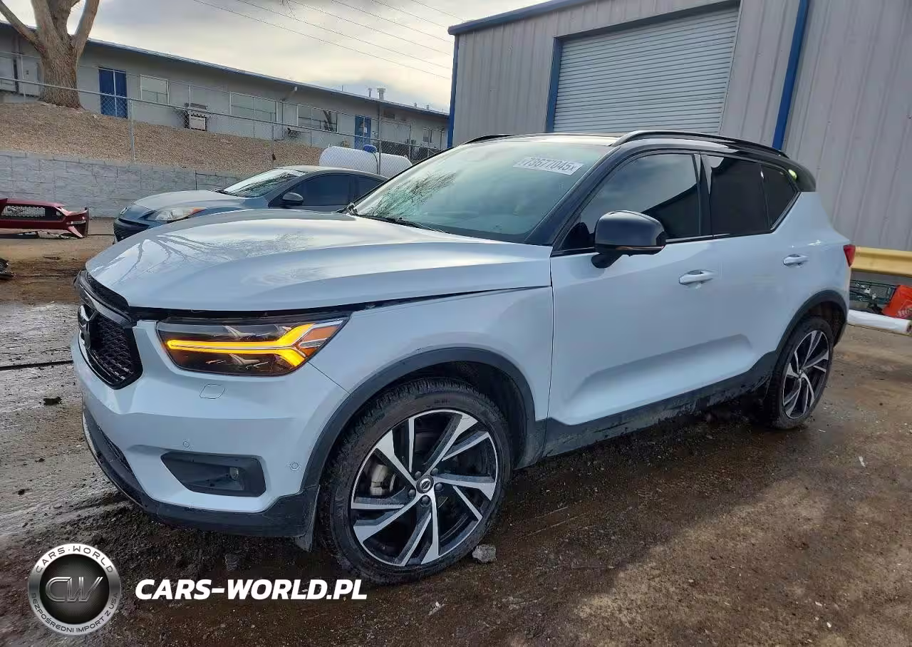 2021 Volvo Xc40 T5 R-Design